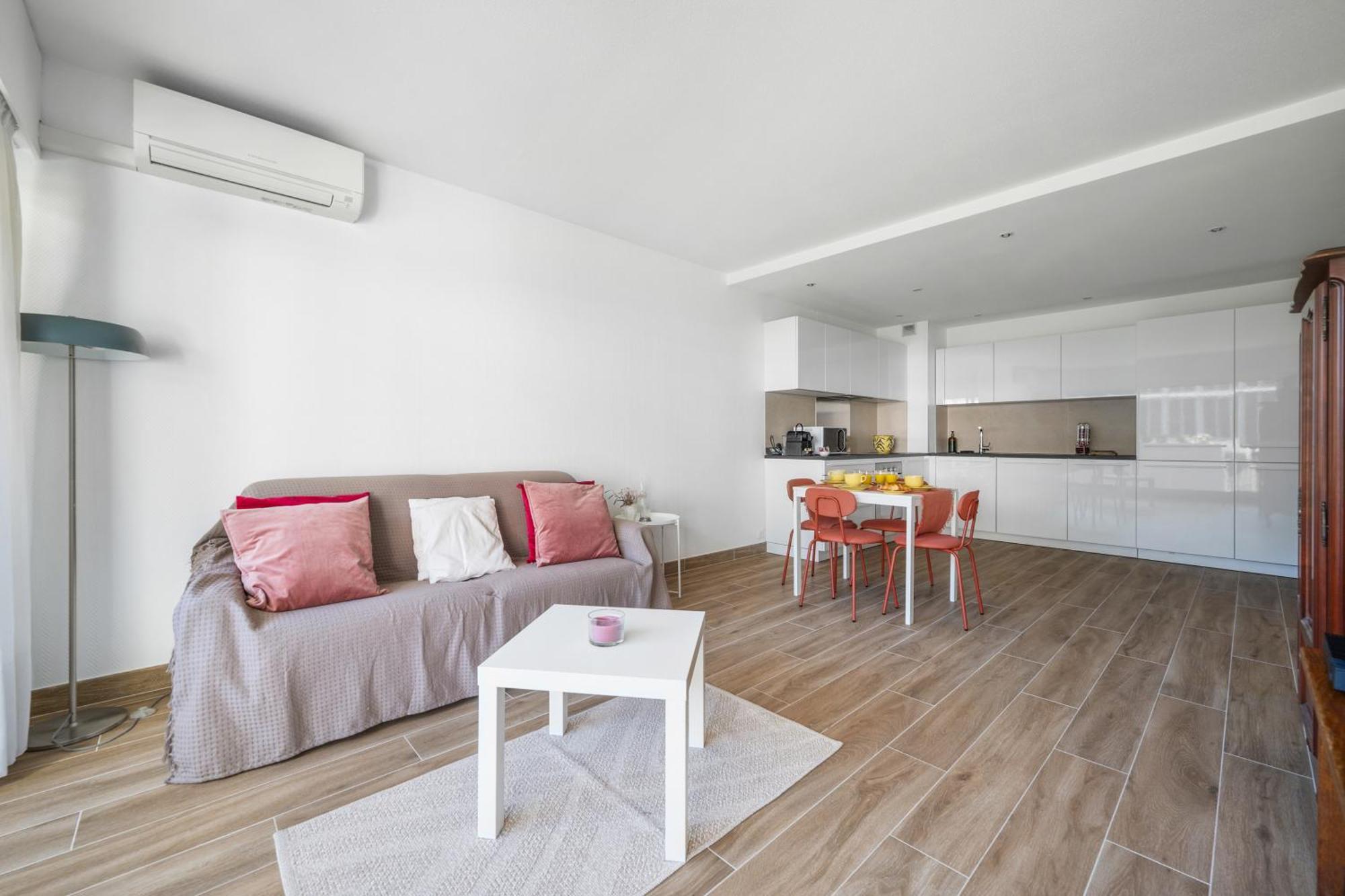 شقة Le Rocamare - Piscine Toit Terrasse - Parking Prive - Terrasse مينتون المظهر الخارجي الصورة