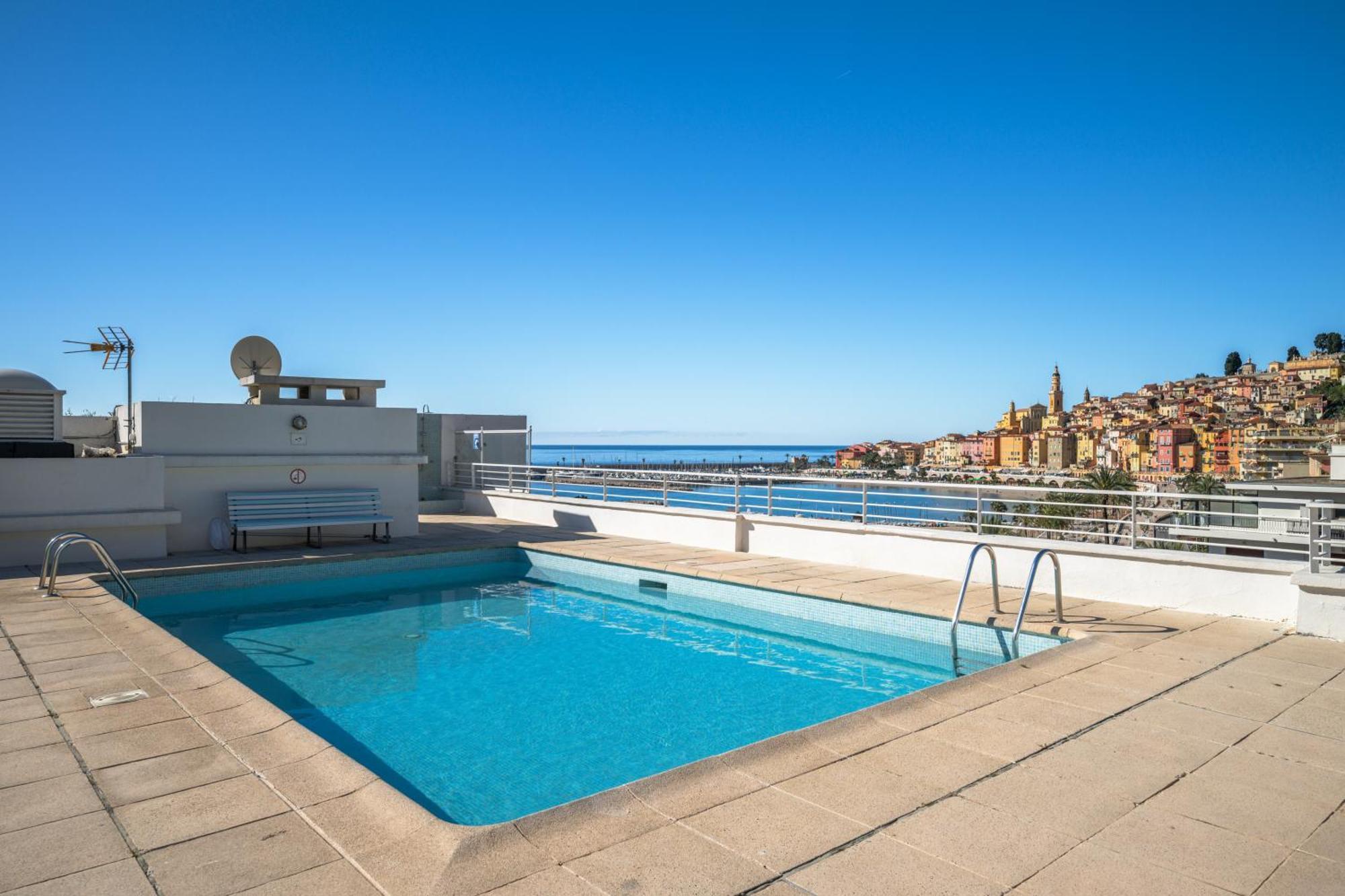 شقة Le Rocamare - Piscine Toit Terrasse - Parking Prive - Terrasse مينتون المظهر الخارجي الصورة